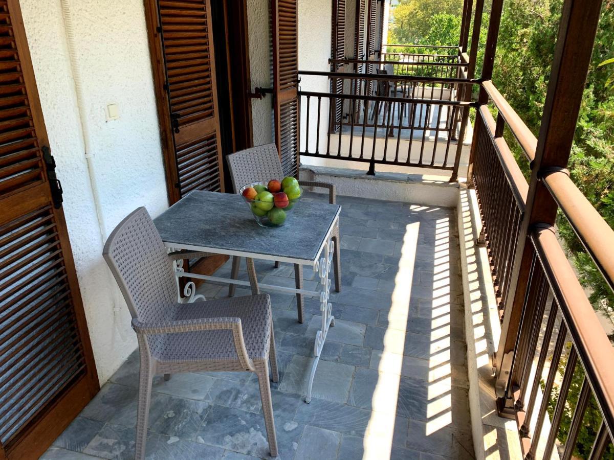Villas Alexandra Skiathos Platanias  Exterior photo